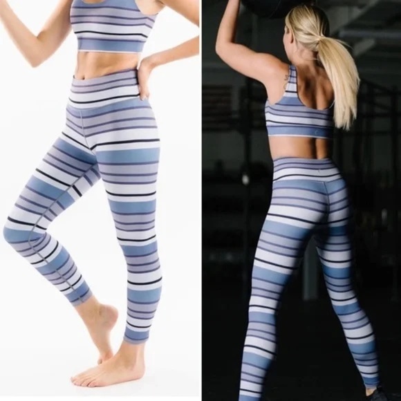 Zyia | Active Purple Horizon Stripe Light n Tight High Rise Leggings Size 4 - Picture 1 of 11